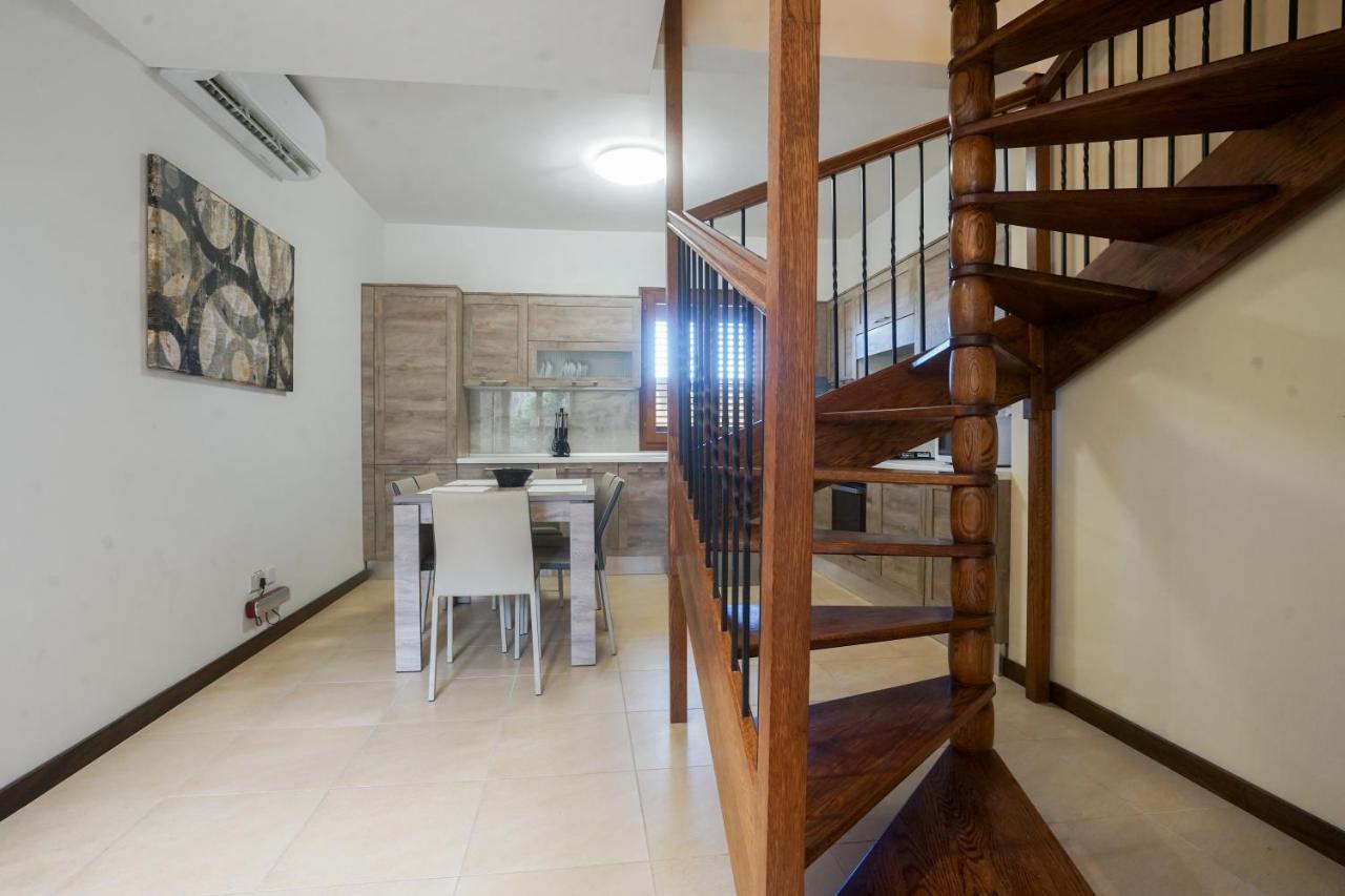 Getawaynpetto Private Duplex Maisonette With Jacuzzi Hot Tub Mgarr Zewnętrze zdjęcie