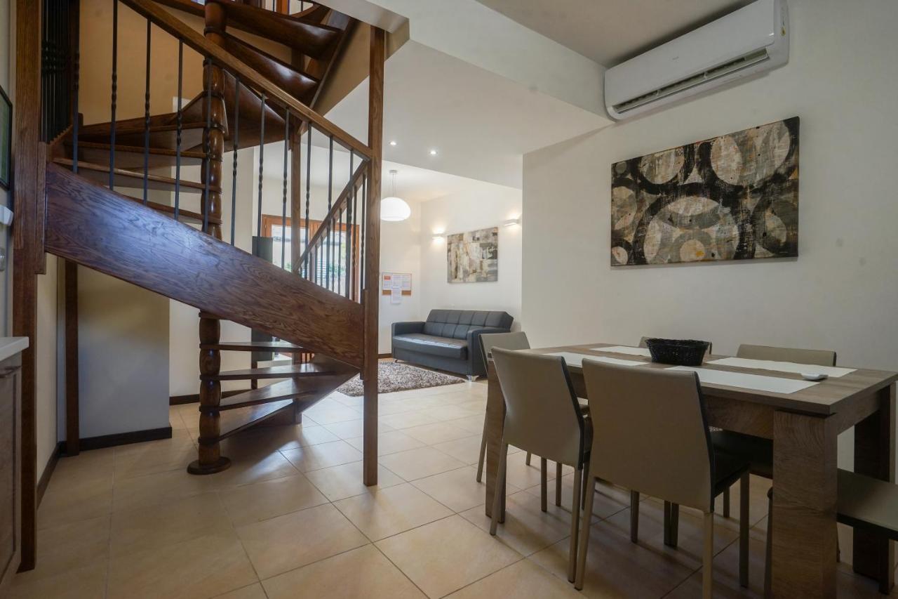 Getawaynpetto Private Duplex Maisonette With Jacuzzi Hot Tub Mgarr Zewnętrze zdjęcie