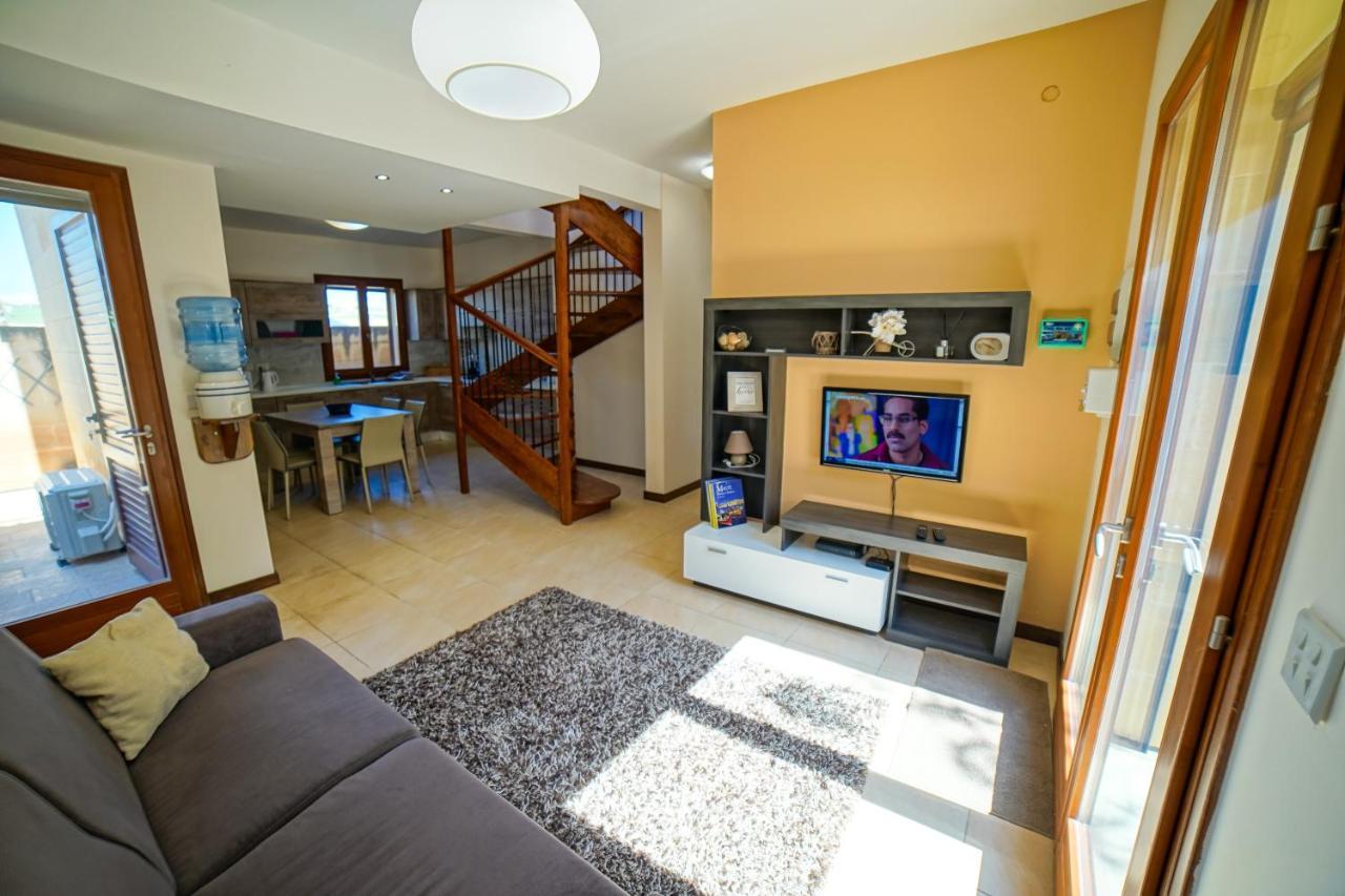 Getawaynpetto Private Duplex Maisonette With Jacuzzi Hot Tub Mgarr Zewnętrze zdjęcie