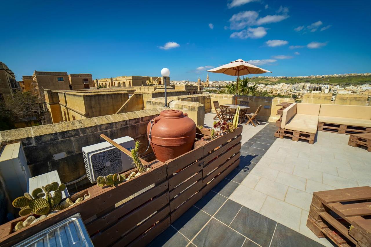 Getawaynpetto Private Duplex Maisonette With Jacuzzi Hot Tub Mgarr Zewnętrze zdjęcie