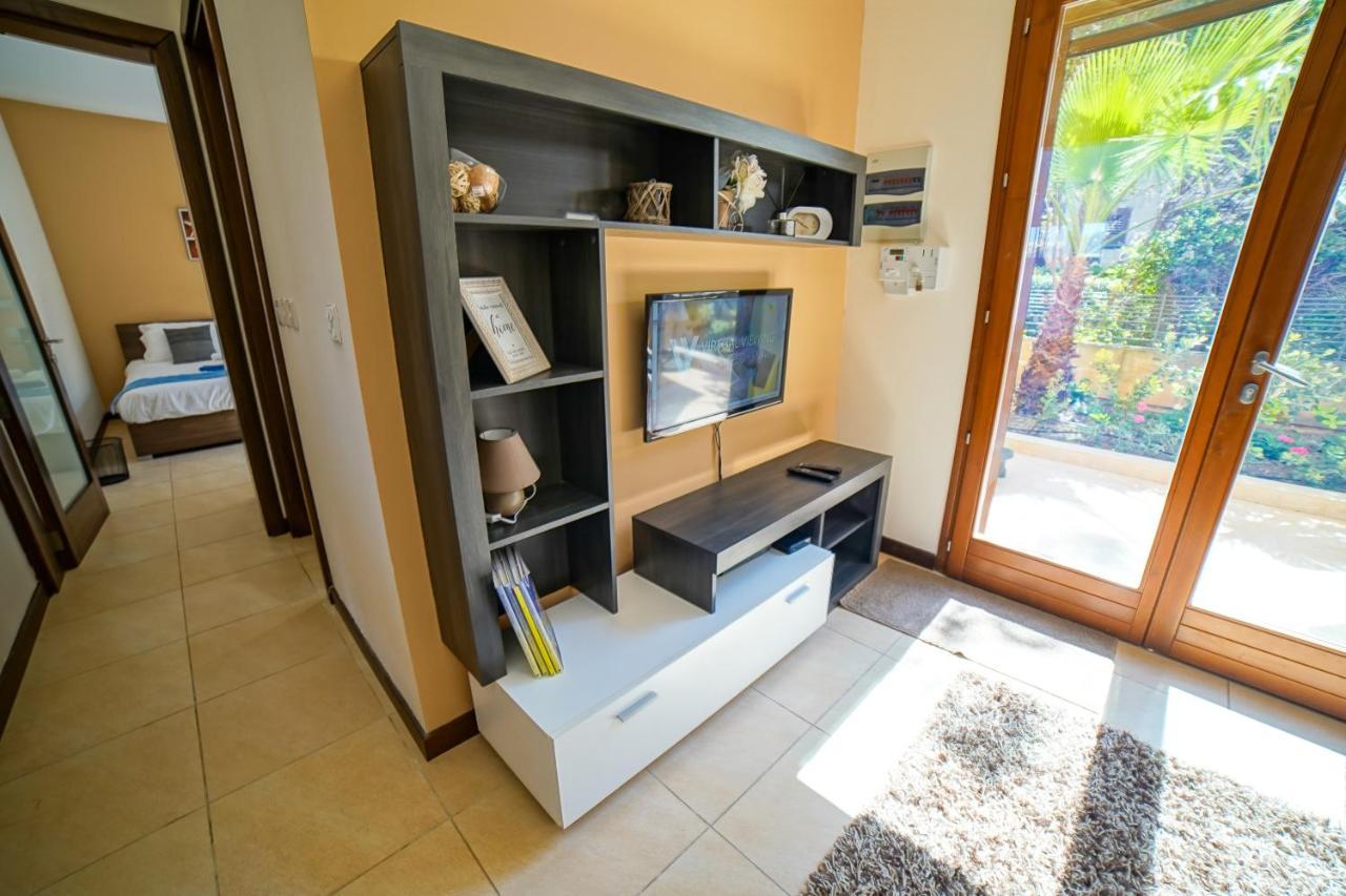 Getawaynpetto Private Duplex Maisonette With Jacuzzi Hot Tub Mgarr Zewnętrze zdjęcie