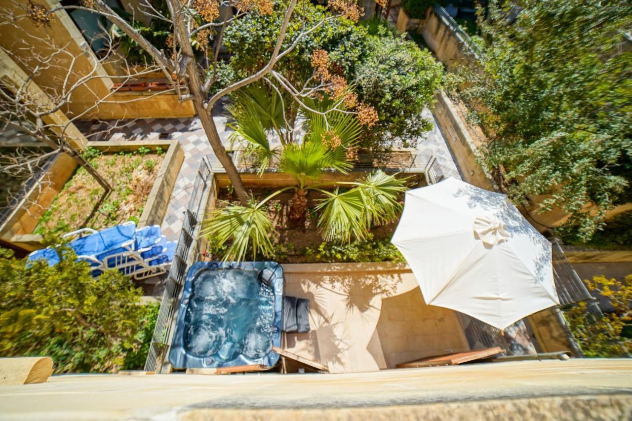 Getawaynpetto Private Duplex Maisonette With Jacuzzi Hot Tub Mgarr Zewnętrze zdjęcie